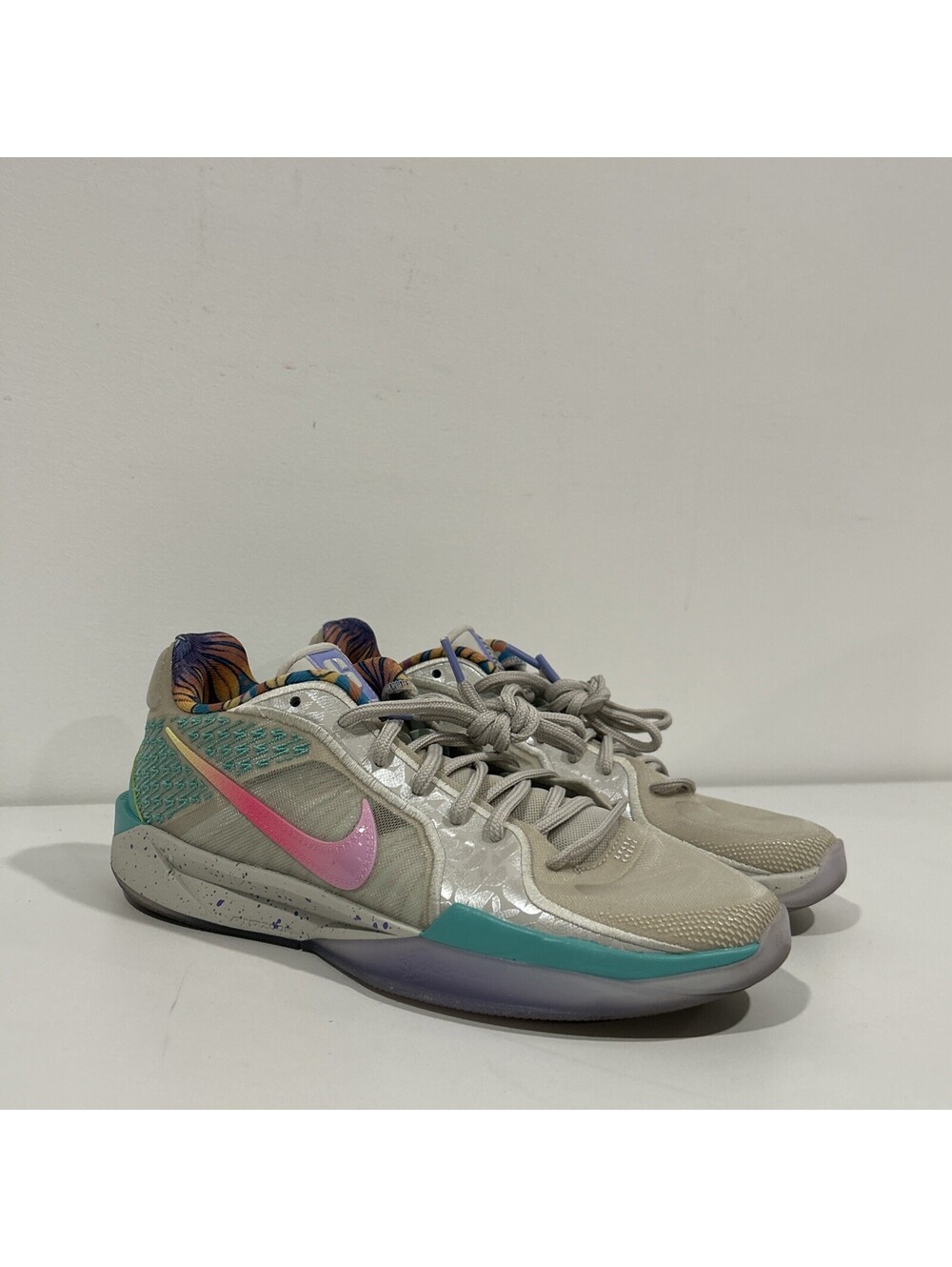 Nike TITAN X Nike Women's Sabrina 2 Light Bone W Size 9
